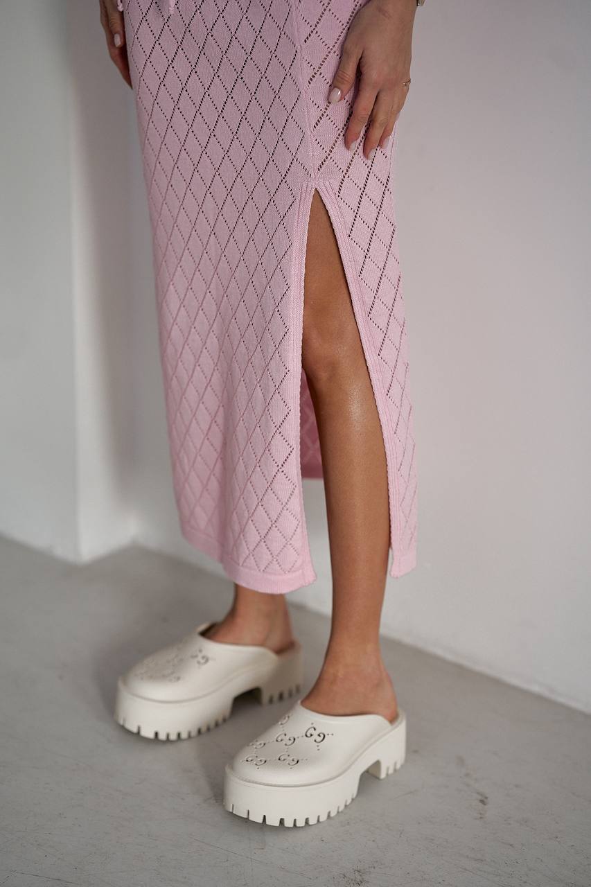 Mary suit in diamond pink