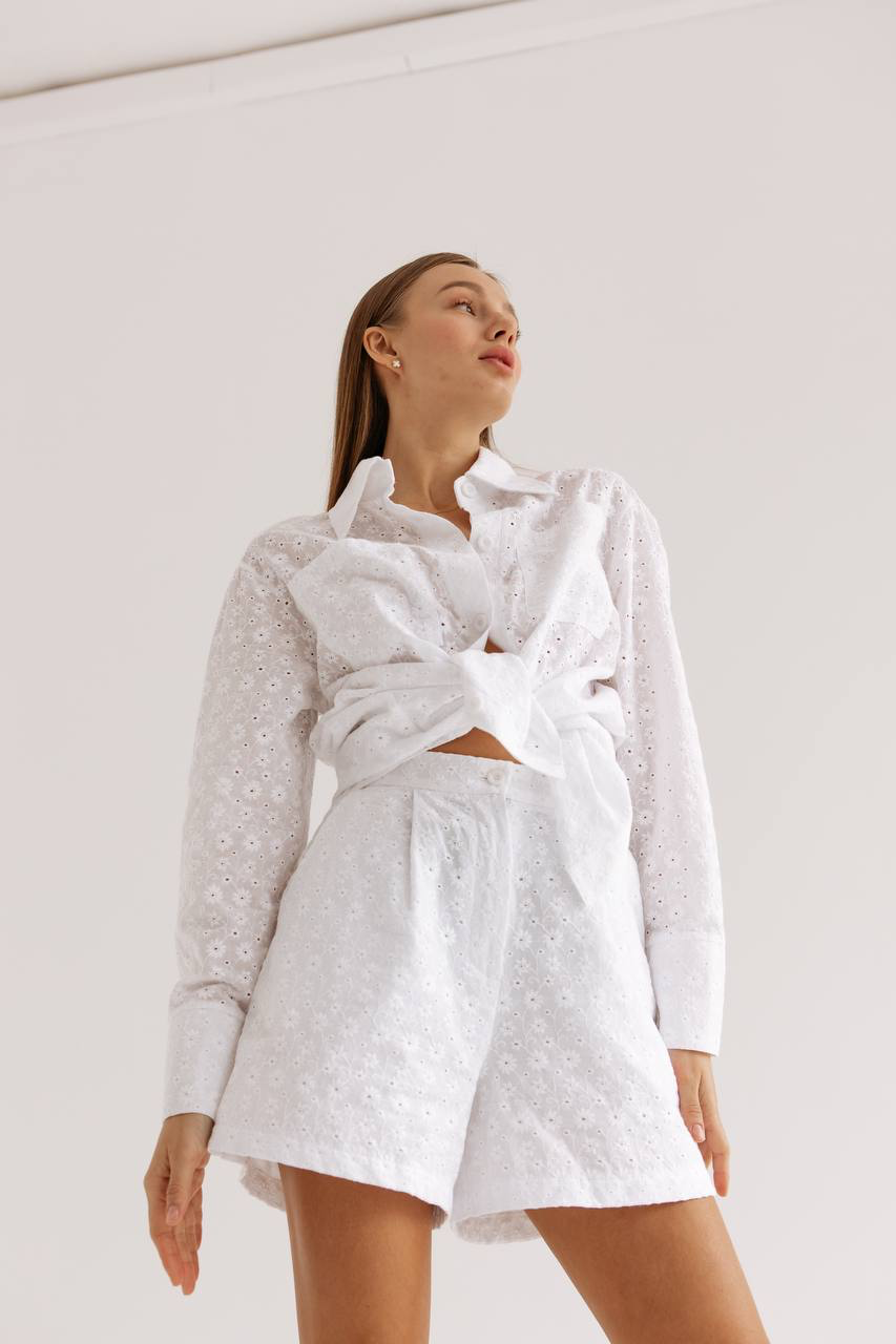 Flower embroidered shirt in White