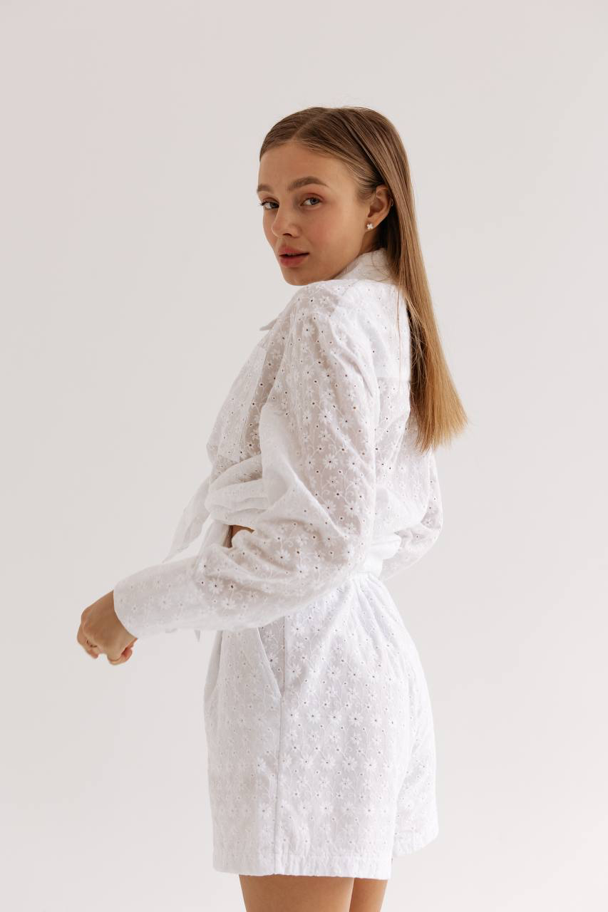 Flower embroidered shirt in White